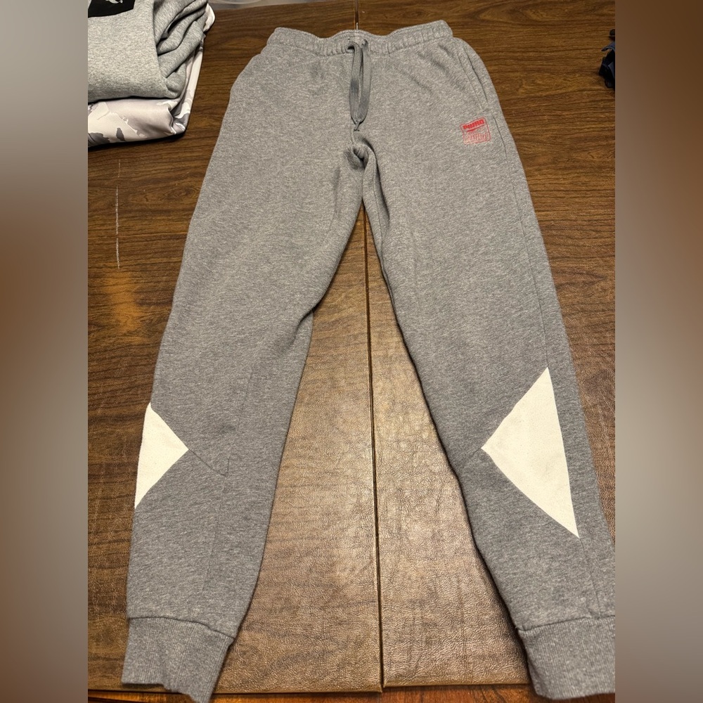 Puma Gray Kids XL sweatpants Joggers with White Details